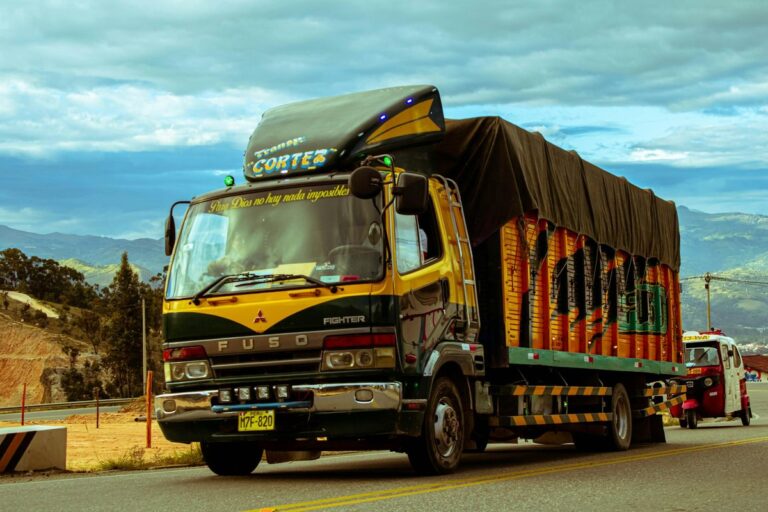 Car carrier truck - auto transport from Indiana to Florida